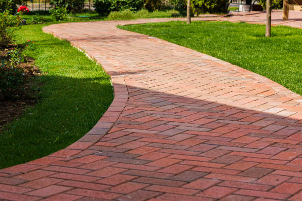 Best Residential Driveway Paver Services  in Mahomet, IL