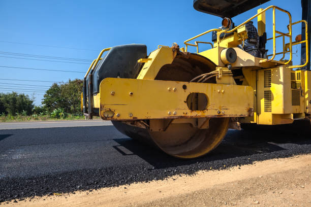 Best Driveway Paving Company  in Mahomet, IL